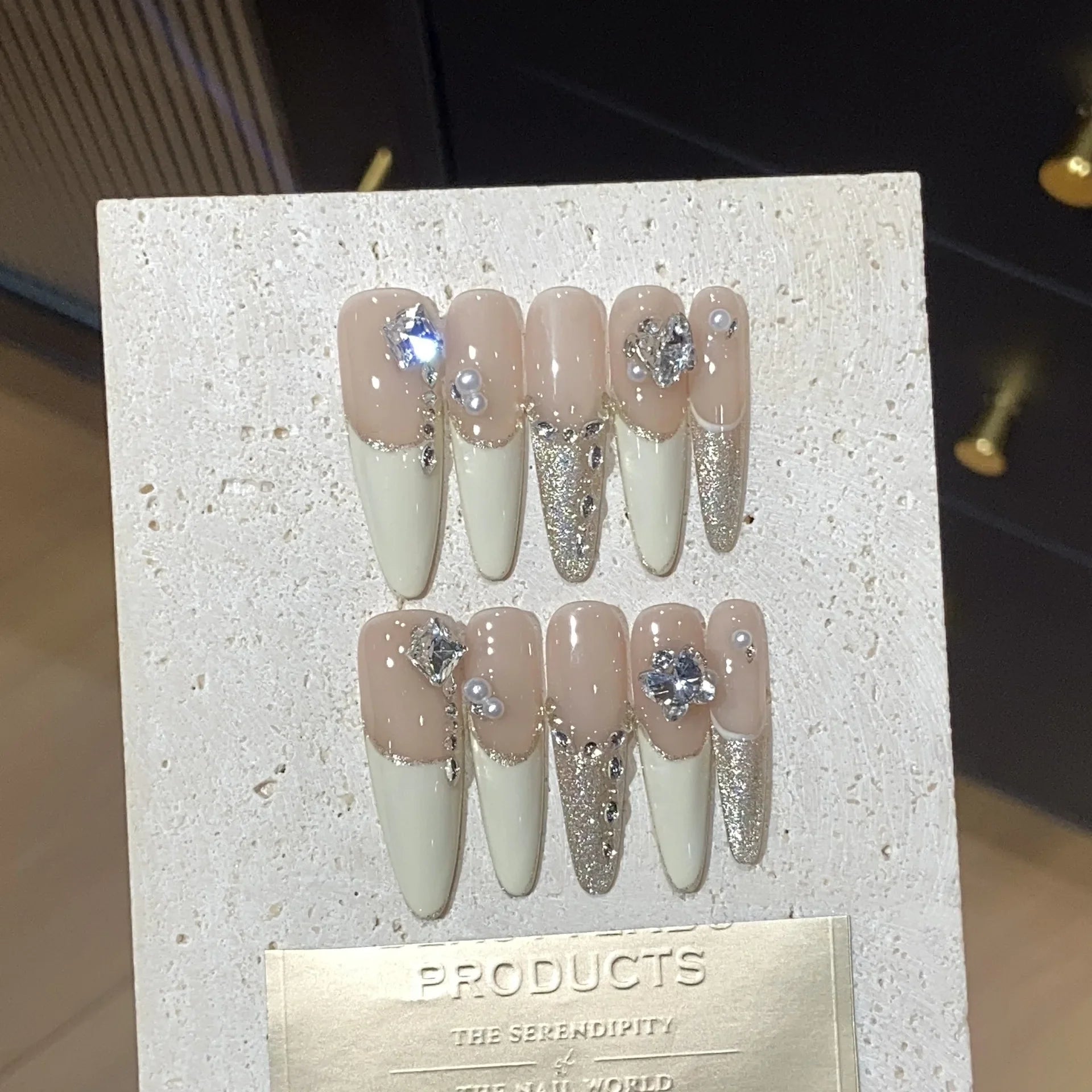 Sf0b45764a8ff48dd8ed607672ad0a80bk